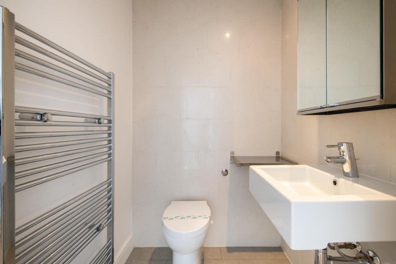 2 Bed Flat In Clapham Common Lägenhet London Exteriör bild